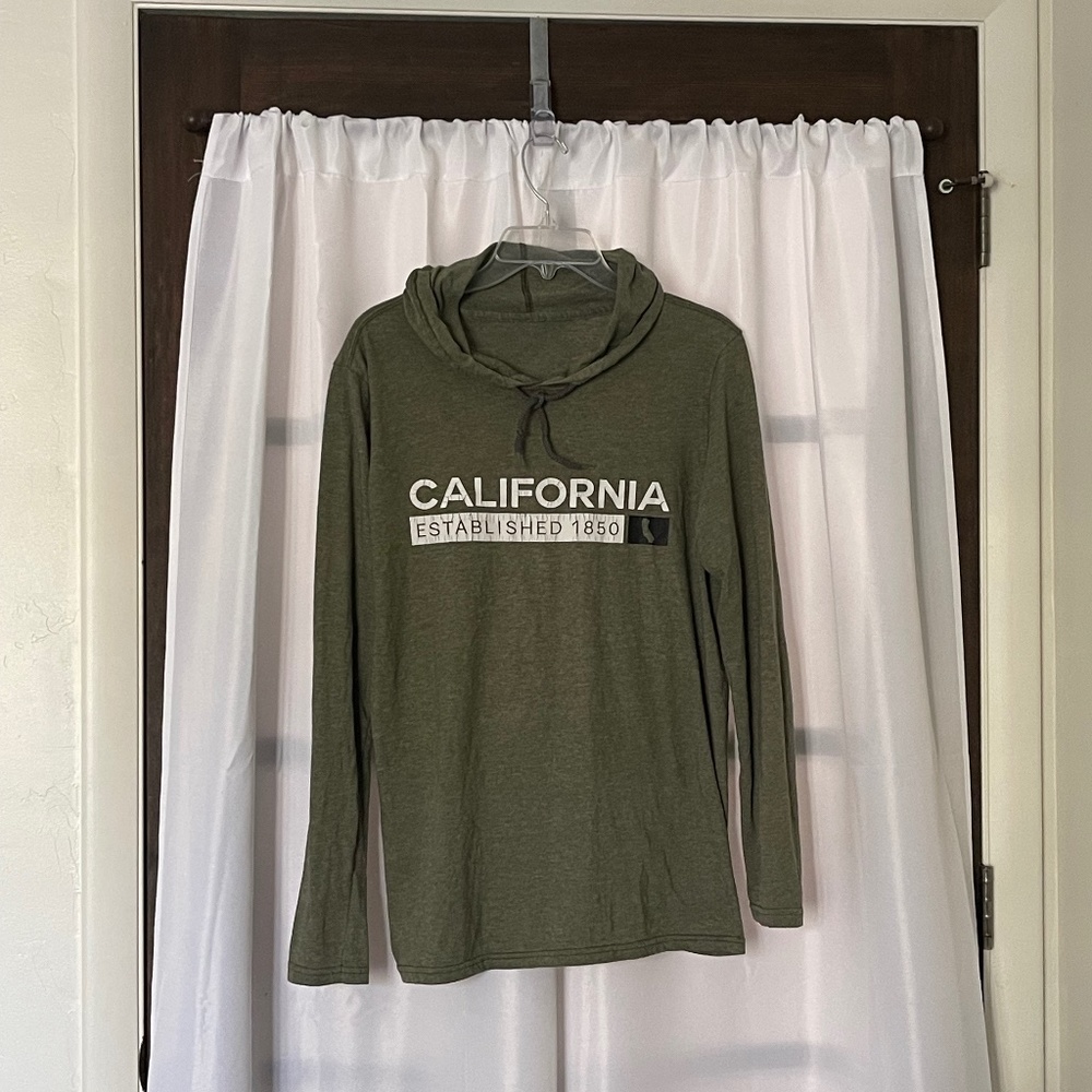 Lightweight Hoodie Muted Green